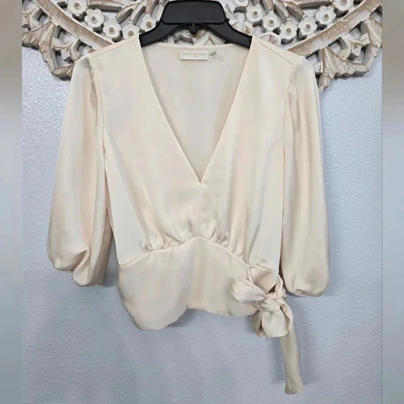 Ramy Brook Llana V Neck Tie Hem Top - Picture 2 of 9